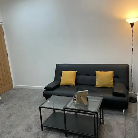 In Bham City Centre Free Parking Sleeps 3