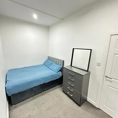 Apartament In Bham City Centre Free Parking Sleeps 3